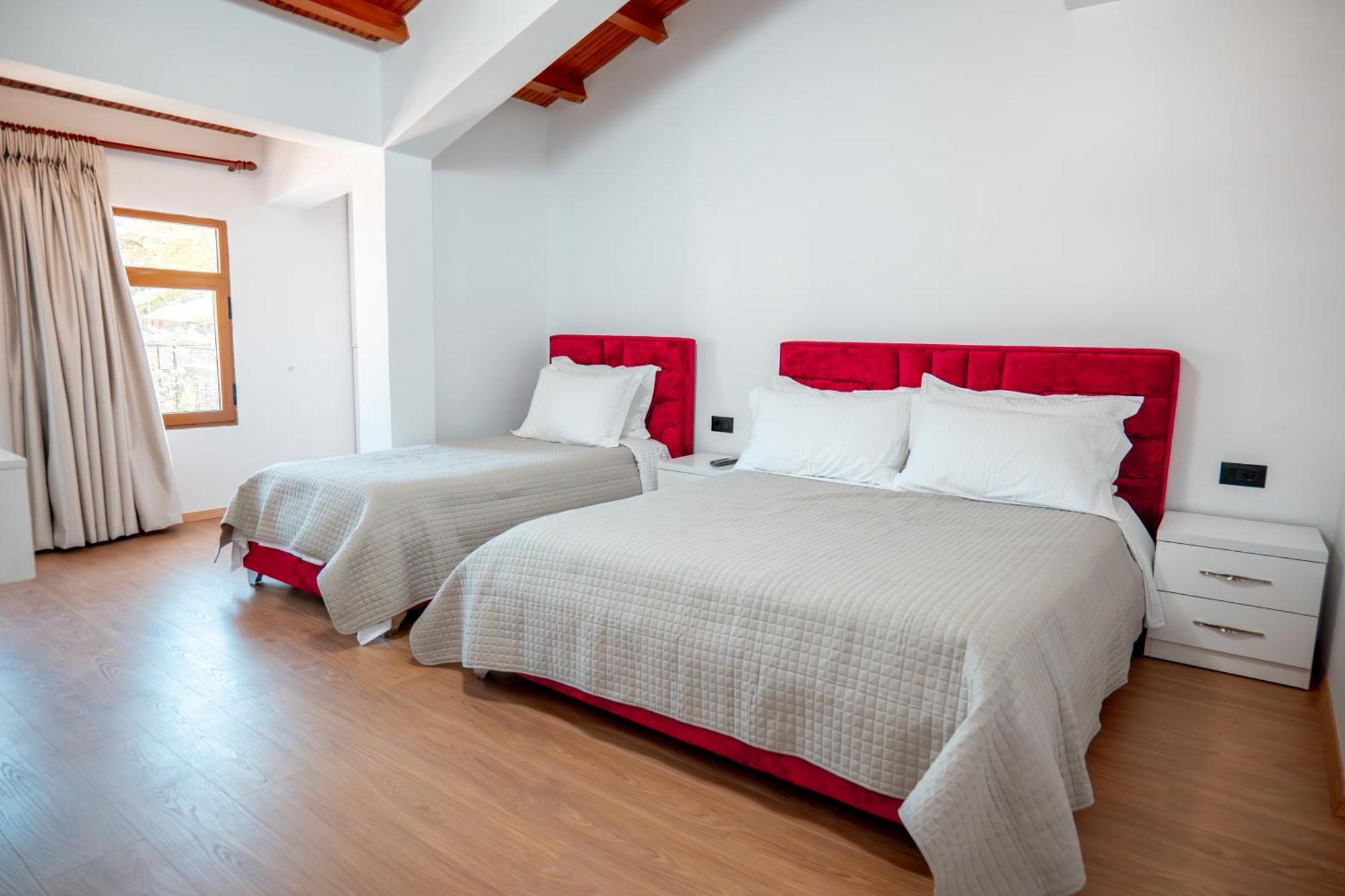 Fabio Guest House Gjirokaster Luaran gambar